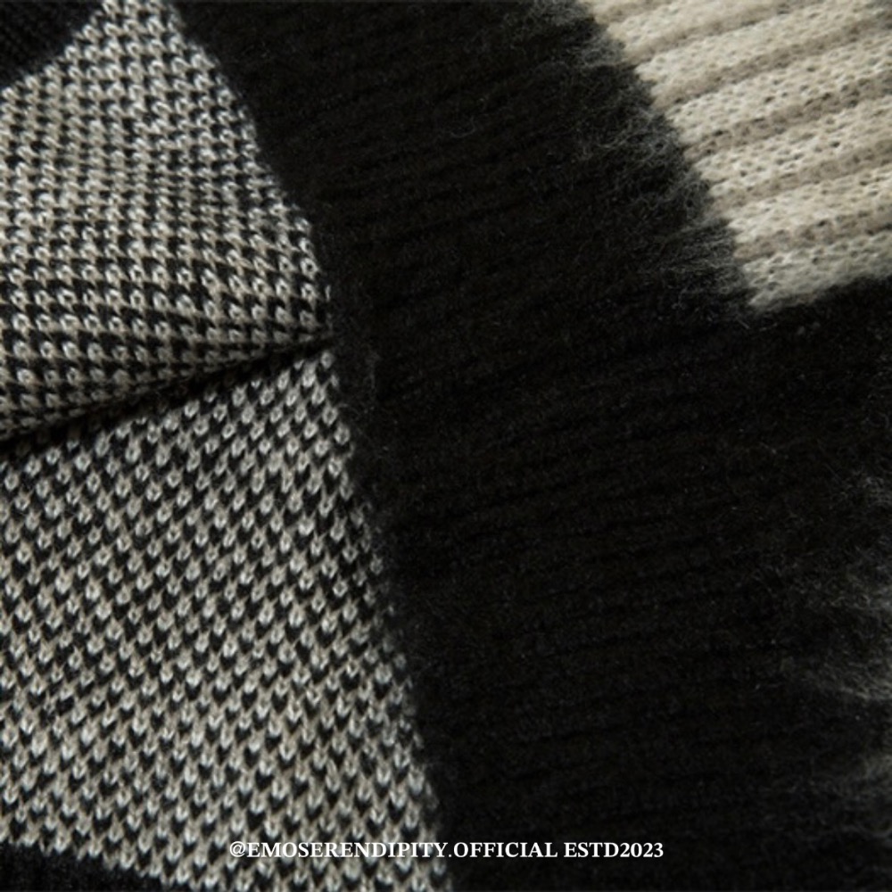 ❆ 𝗧T𝟭𝟮𝟭𝟴ㅣ馬海毛黑白撞色毛衣ㅣ-細節圖9