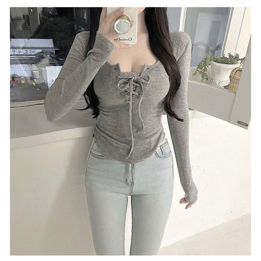 台灣現貨+預購♥秋冬女裝春秋新款性感顯瘦綁帶螺紋低胸U領長袖T恤上衣-細節圖5