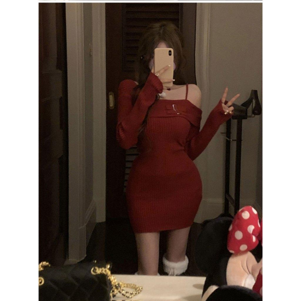 台灣現貨+預購♥純欲風一字肩針織包臀連身裙修身性感露露肩聖誕紅色毛衣裙女秋冬-細節圖7