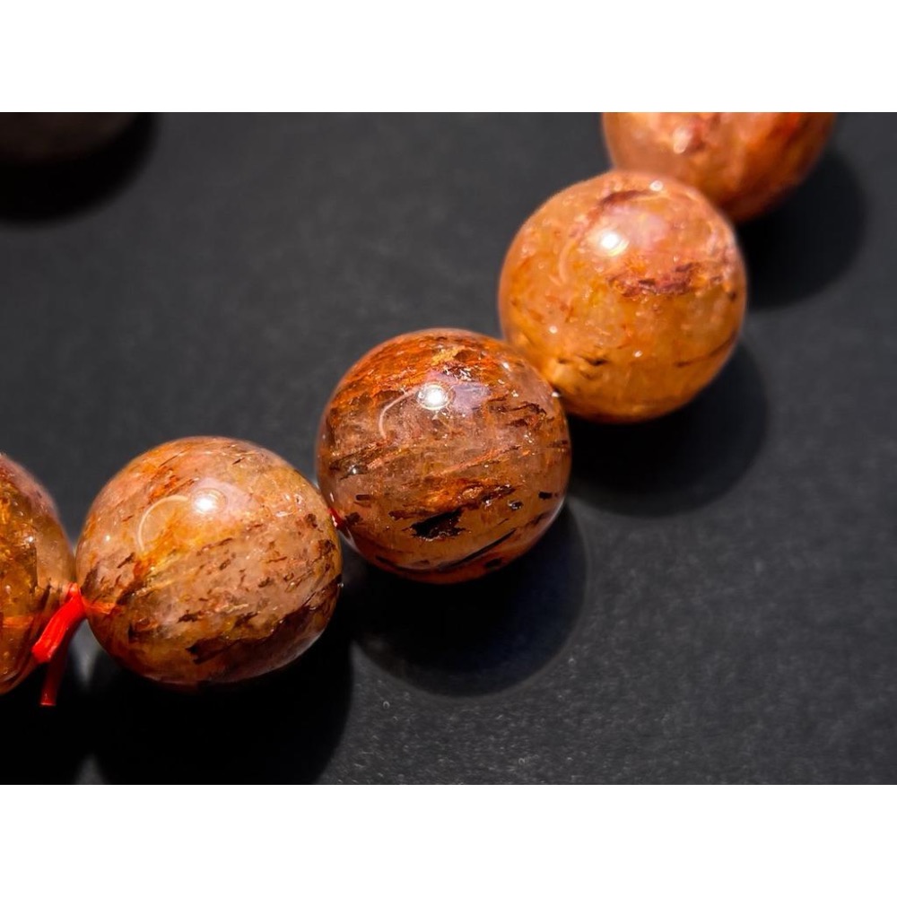 【羊角樹工作室】紅雲母水晶手串9.5mm 紅幽靈-細節圖5