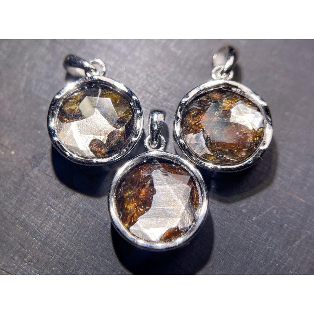 【羊角樹工作室】橄欖隕鐵大衛星吊墜 可雙面戴 12mm-細節圖2