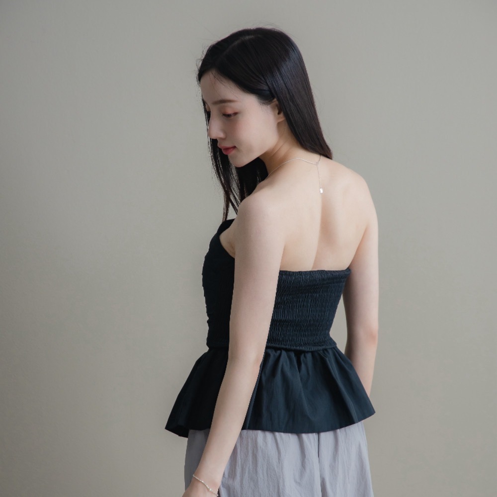 【CT MOON】輕奢感皺褶平口上衣-細節圖8