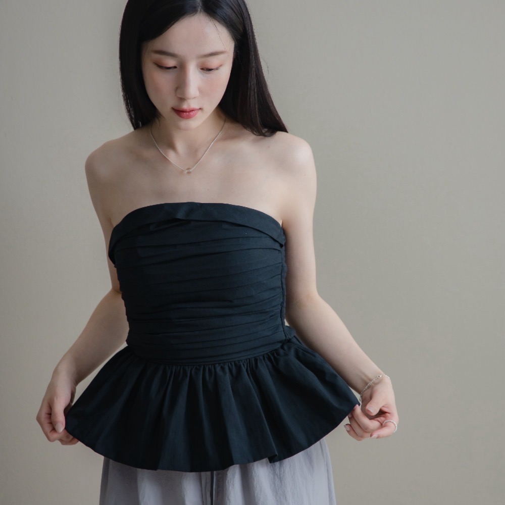 【CT MOON】輕奢感皺褶平口上衣-細節圖9