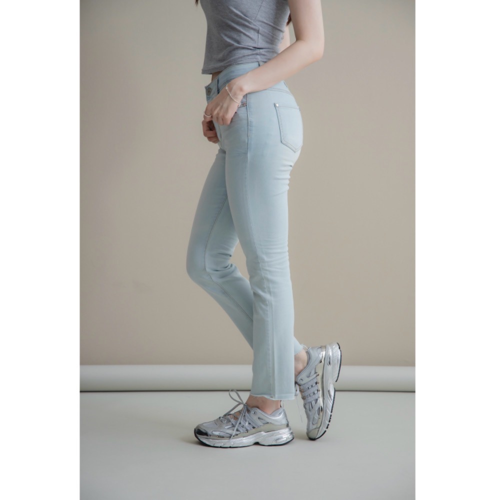 【CT MOON】會呼吸彈力涼感牛仔褲-規格圖8