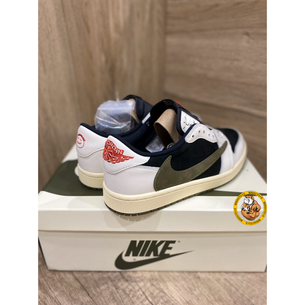 【大隻佬】AIR JORDAN 1 x Travis Scott Olive 橄欖綠 倒勾 麂皮 DZ4137-106-細節圖3