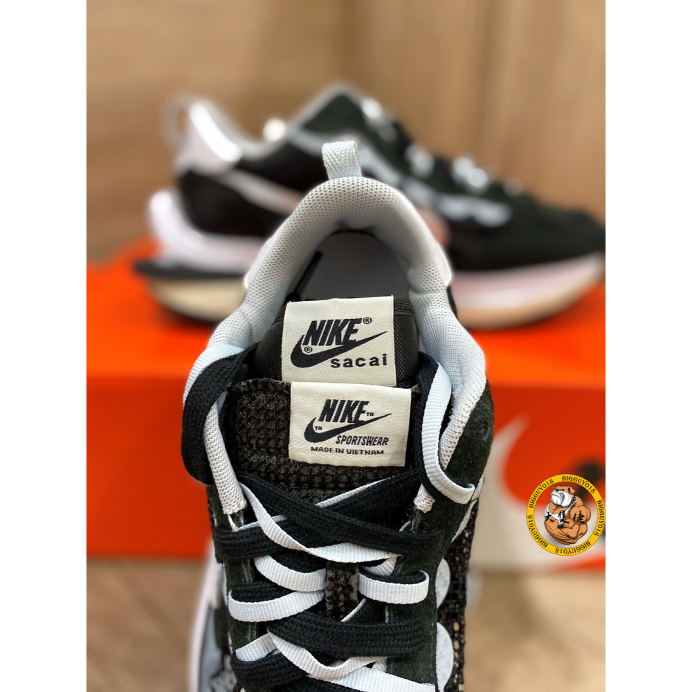 【大隻佬】Nike x Sacai VaporWaffle Black 黑白 編織 麂皮 男女 CV1363-001-細節圖6