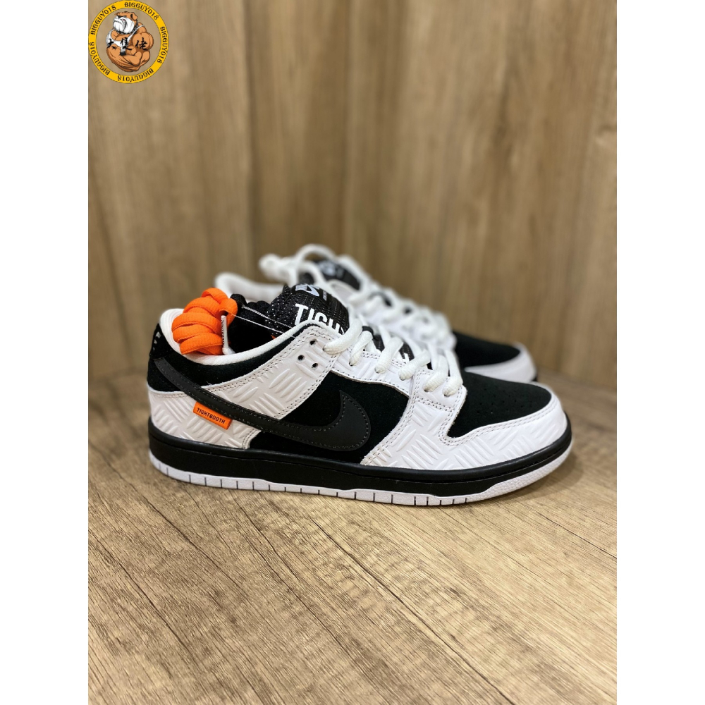 【大隻佬】TIGHTBOOTH x Nike Dunk SB Low 黑白 橘 聯名 反轉 熊貓 FD2629-100-細節圖4