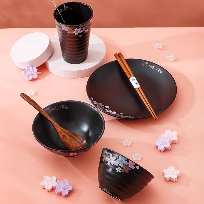 KT凱蒂貓 櫻花系列七件餐具組 陶瓷 碗 杯子湯匙筷子 送禮 日式 瓷碗 小米飯碗 家用餐 陶瓷碗 湯碗面限貨運 免運-細節圖4