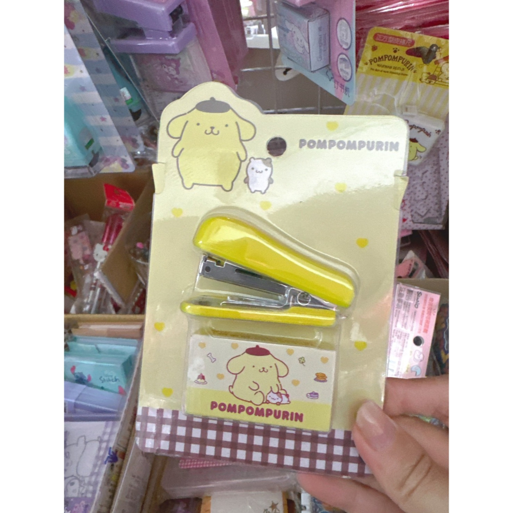 三麗鷗 凱蒂貓 布丁狗 迷你隨身釘書機 資料收納 裝訂機 省力釘書機 辦公用品-細節圖4