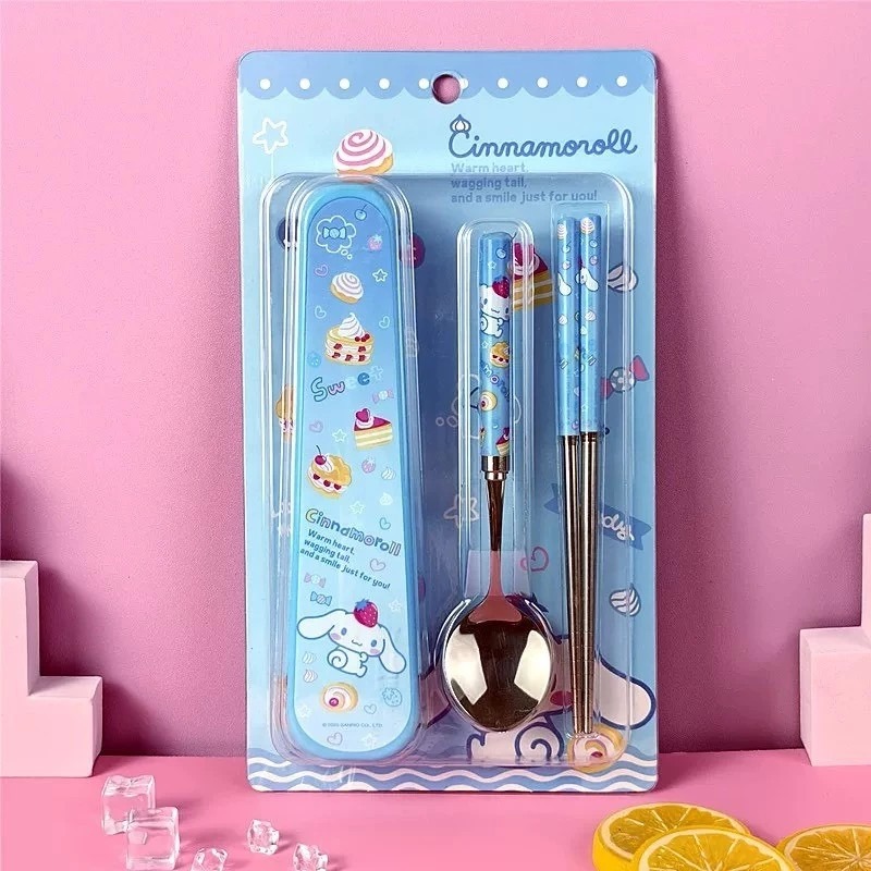 【三麗鷗正版】怕洽狗 庫洛米 美樂蒂 大耳狗 人魚 布丁狗 角色造型餐具組 含筷子 湯匙 收納盒-細節圖4