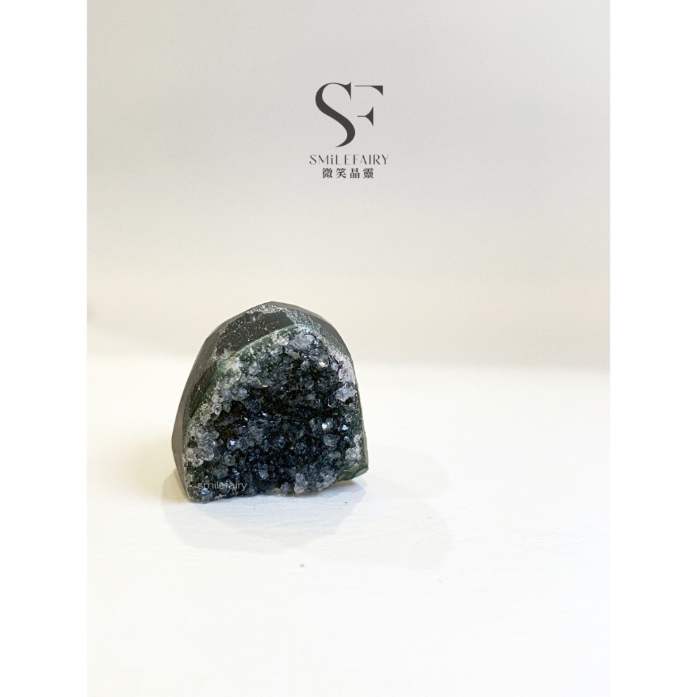 SF迷你晶鎮｜能量淨化・風水招福 拇指晶鎮 烏拉圭紫晶鎮 水晶初心者 小晶鎮 辦公室 風水擺設 迷你晶鎮 招貴人-規格圖1