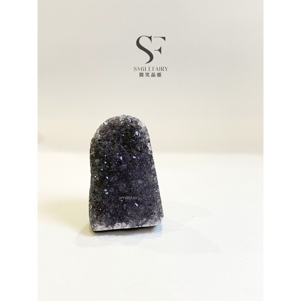 SF迷你晶鎮｜能量淨化・風水招福 拇指晶鎮 烏拉圭紫晶鎮 水晶初心者 小晶鎮 辦公室 風水擺設 迷你晶鎮 招貴人-規格圖1