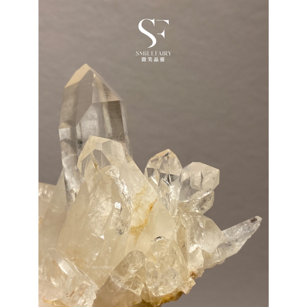 SF 水晶簇｜喜瑪拉雅水晶簇C015｜黃金城堡簇．頻能量水晶、淨化、平衡身心靈、提升專注力、減輕電磁波輻射、招財、人緣-細節圖2