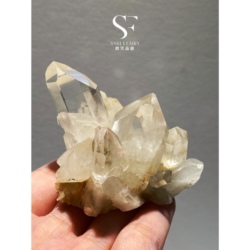 SF 水晶簇｜喜瑪拉雅水晶簇C015｜黃金城堡簇．頻能量水晶、淨化、平衡身心靈、提升專注力、減輕電磁波輻射、招財、人緣-細節圖4