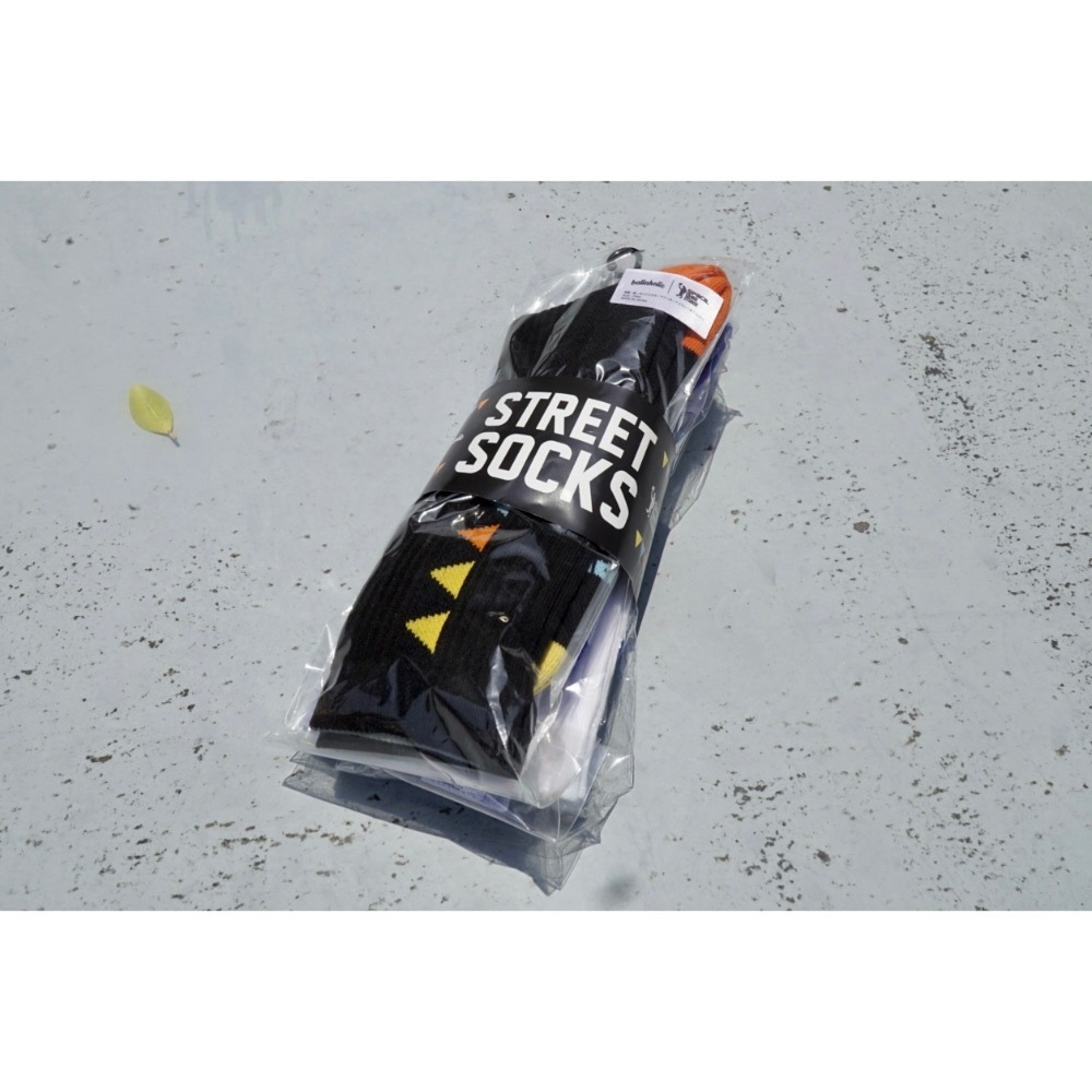 ballaholic × SpaceBall Mag socks ballaholic × SpaceBall Mag socks - メルカリ