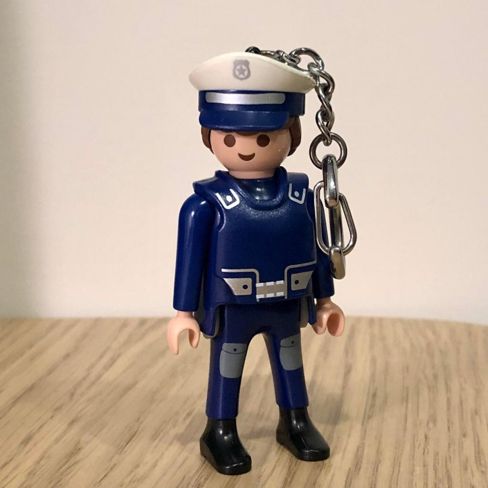 Playmobil 摩比 多款 絕版 全新 鑰匙圈 空姐 特務 城市少女 海盜 警察 原始人 騎士-細節圖7