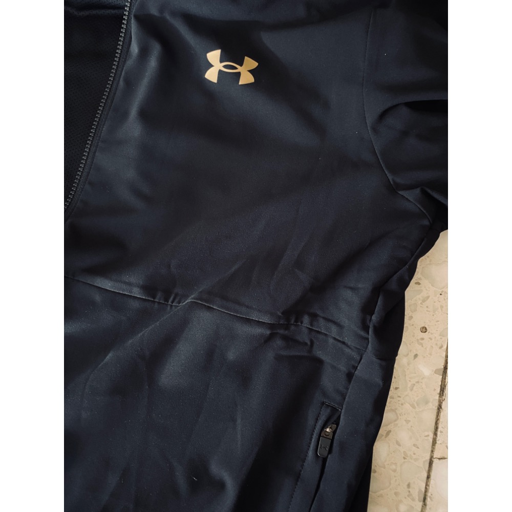 Under armour UA 全新連帽男外套XXL 185公分男生可穿-細節圖3