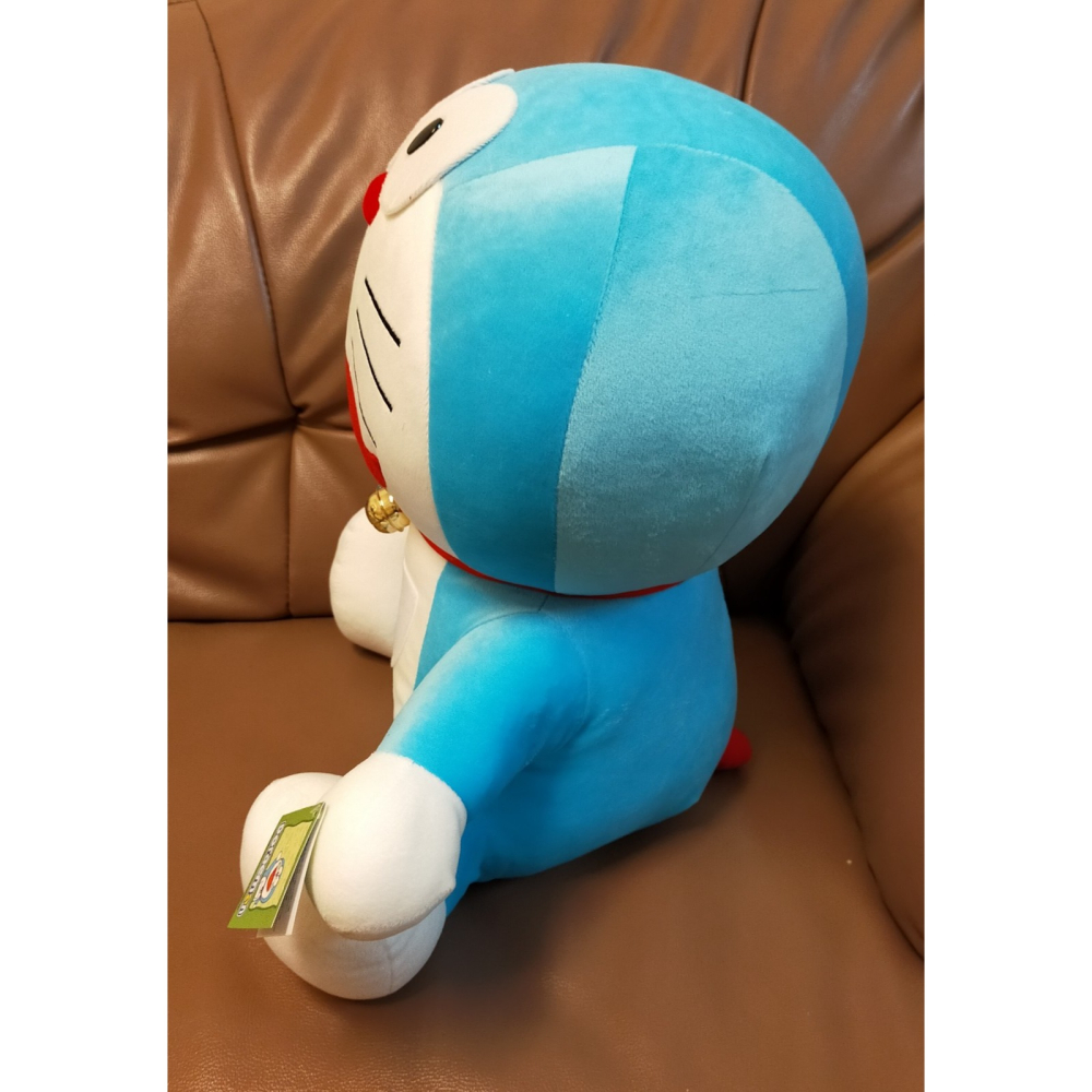 正版 大哆啦A夢 Doraemon 小叮噹 真鈴鐺 坐姿款 絨毛玩偶 娃娃 絨毛娃娃約40CM-細節圖2
