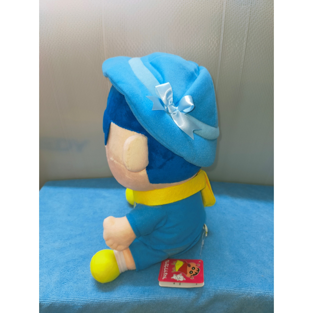 正版 蠟筆小新 學生造型 幼稚園 娃娃 風間 玩偶 坐姿款 絨毛娃娃 高35CM-細節圖2