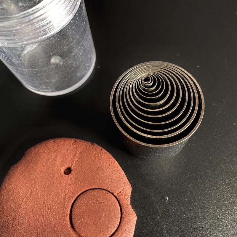 迷你金屬圓形切模12入組【河狸造物】軟陶 黏土 樹脂土 油土 模型 模具 翻糖工具 餅乾切模 美勞材料 手工藝工具-細節圖3