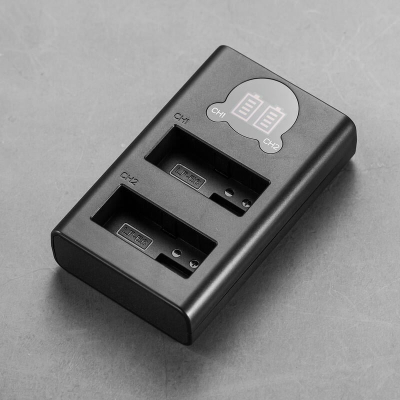 三重☆大人氣☆ Micro USB/ Type-C 雙用 LCD顯示 USB 雙槽充電器 for LP-E8