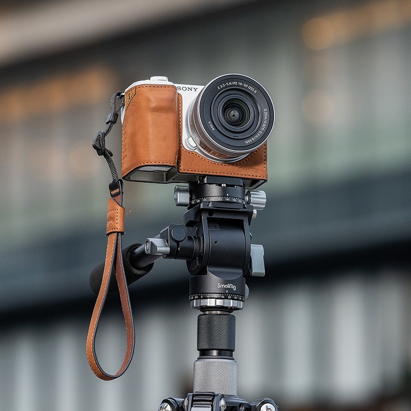 三重☆大人氣☆ SmallRig 4889 皮革 保護 皮套 套件 for ZV-E10 II (棕色)-細節圖7