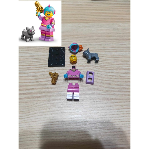 全新 樂高 lego minifigures 71046 樂高人偶包 26復古女太空人 Retro Spacewoman