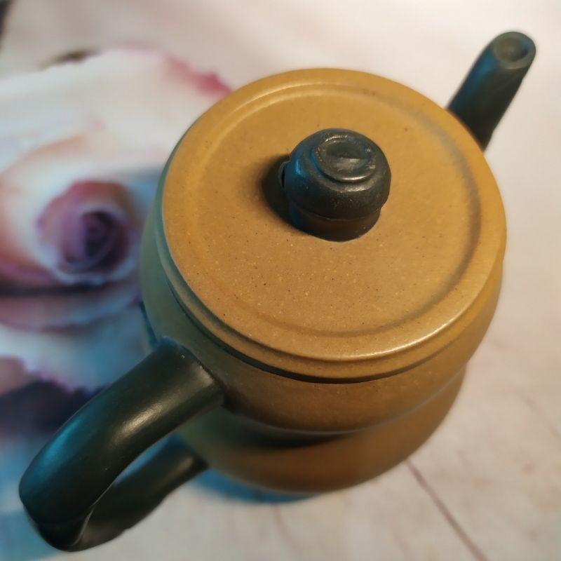 ‌🍵宜興紫砂廠 雙色  竹段壺🍵出水：7孔 約180cc 段泥+綠泥 荊溪江製 宜興 宜興壺 紫砂壺 茶壺 茶具-細節圖5