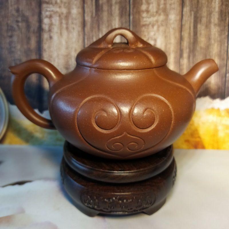 🍵紫砂一廠  如意壺 🍵壺名：心型如意壺底款：中國宜興 蓋款：漢棠泥料：清水泥 容量：約200cc 出水：7孔-細節圖3