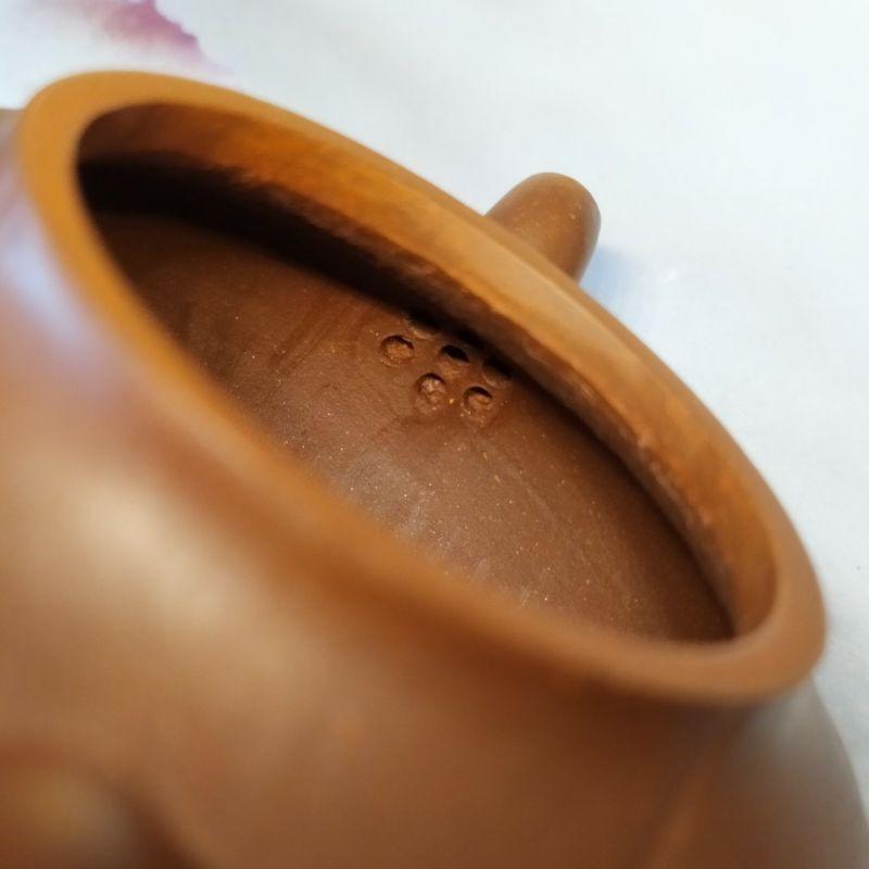 🍵紫砂一廠  如意壺 🍵壺名：心型如意壺底款：中國宜興 蓋款：漢棠泥料：清水泥 容量：約200cc 出水：7孔-細節圖8