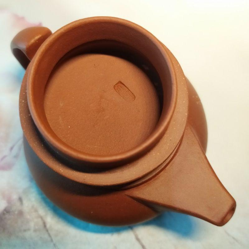 ‌🍵宜興紫砂廠 清水泥 玉泉壺🍵出水：7孔 容量：約140cc 泥料：清水泥 早期 宜興壺 紫砂壺 茶壺 茶具 泡茶利器-細節圖6