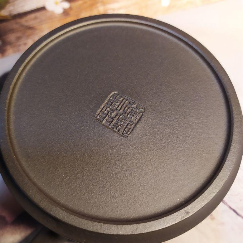 🍵原礦石黃  一帆風順🍵  稀有泥料 珍藏精品  雙面陶刻  金石延年14孔出水 200cc 紫玉金砂 溫潤如玉-細節圖7