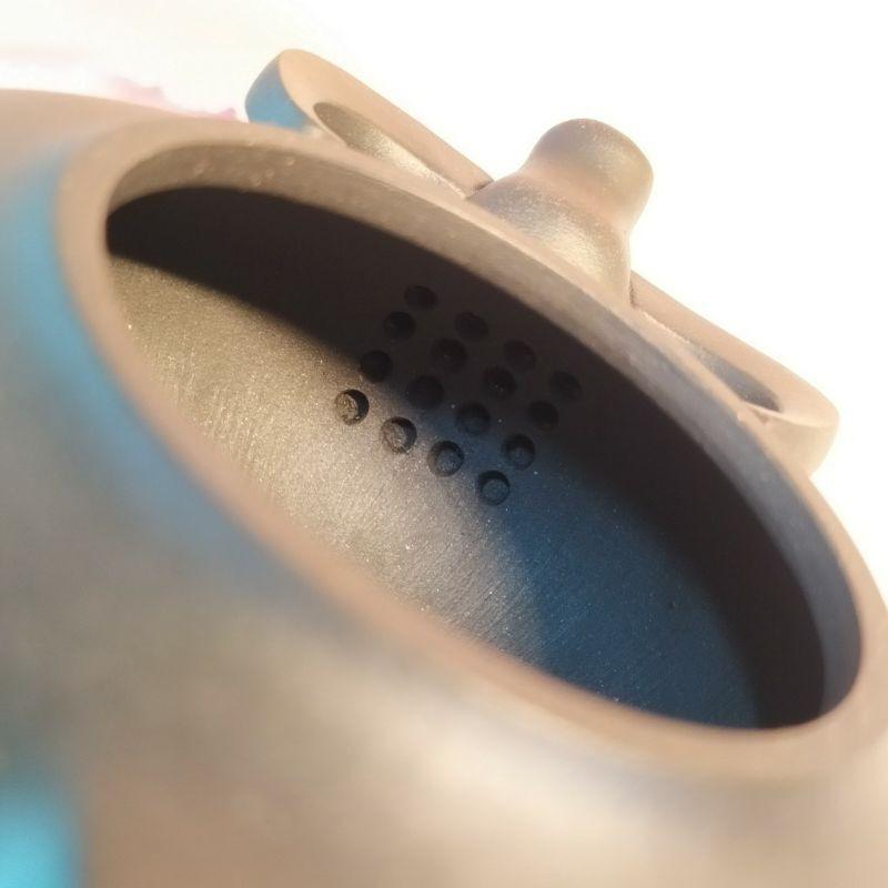 🐃原礦石黃  牛氣沖天🐂  稀有泥料 珍藏精品  壺嘴設計 牛頭造型 壺身陶刻 牛氣沖天16孔出水  270cc-細節圖8