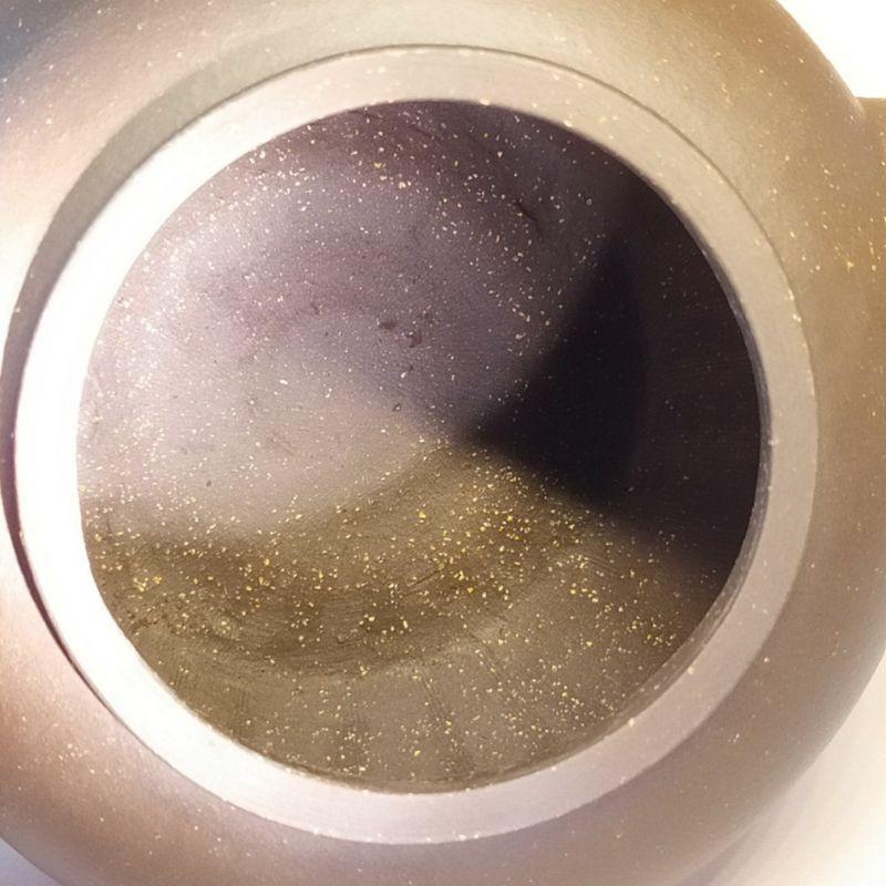 🍵紫砂廠 黑紫砂 鴿嘴水平壺🍵底款：中國宜興 4:6章 出水：蜂巢球孔 宜興 宜興壺 紫砂壺 茶壺 茶具-細節圖9