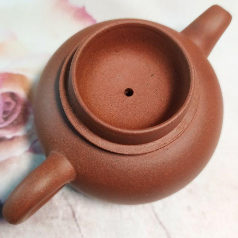 🍵宜興紫砂早期 肉扁壺🍵底款：墨緣齋意堂製 泥料：紫泥 容量：約130cc 出水：單孔 宜興 宜興壺 紫砂壺 茶壺 茶具-細節圖6