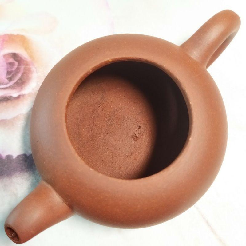 🍵宜興紫砂早期 肉扁壺🍵底款：墨緣齋意堂製 泥料：紫泥 容量：約130cc 出水：單孔 宜興 宜興壺 紫砂壺 茶壺 茶具-細節圖7
