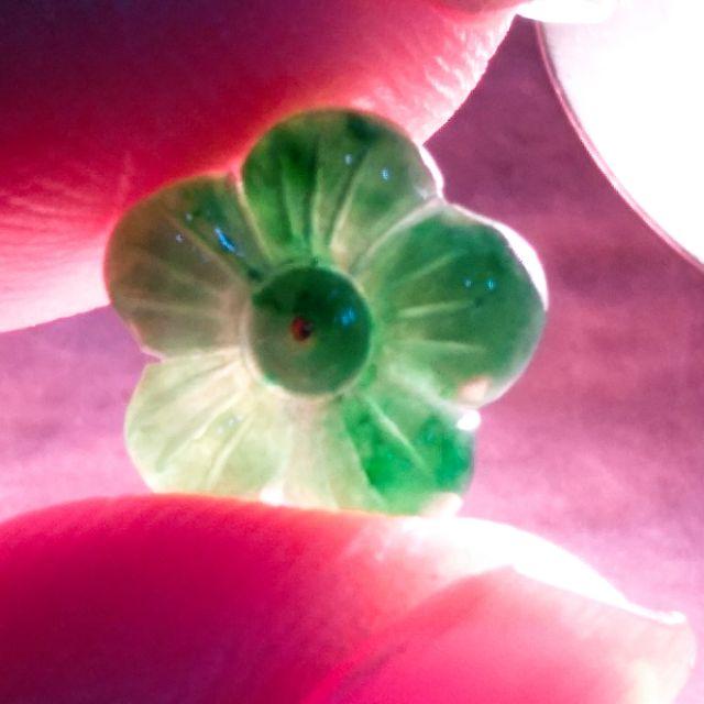 💞花開富貴💞天然緬甸A貨翡翠-辣綠 精雕 小花 鑲18K金 金飾耳釘/耳針 現貨特價 附證書【92jade 遇見善緣】-細節圖9