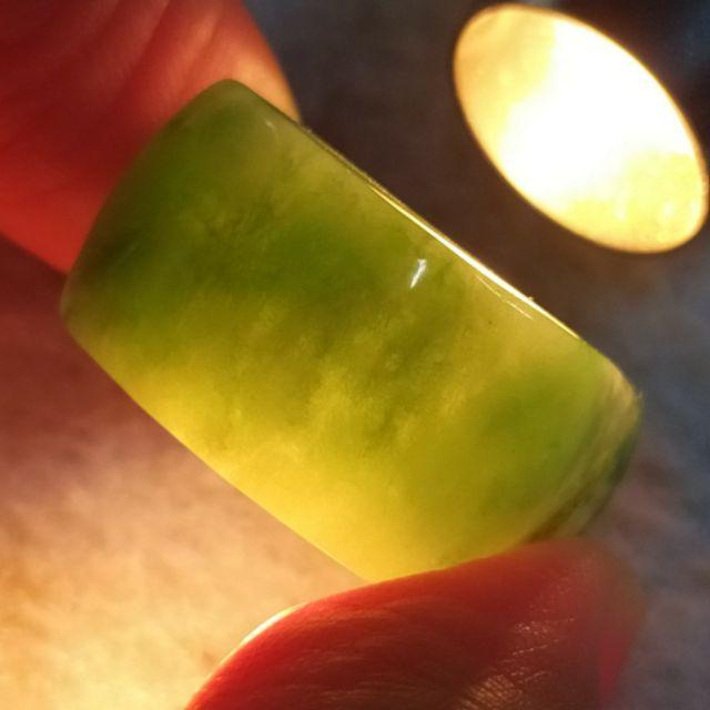 ☯️翡翠扳指☯️天然緬甸玉 A貨 翡翠 18.8mm 藍水飄花 霸氣 扳指 玉扳指 馬鞍扳指 翡翠戒指 父親節禮物-細節圖4