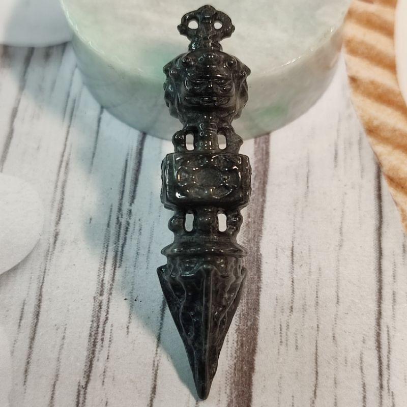 🏔️不生不滅🏔️天然緬甸玉A貨翡翠-烏雞 立體精雕 法器 金剛杵/降魔杵 現貨特價【92jade 遇見善緣】烏雞翡翠-細節圖2