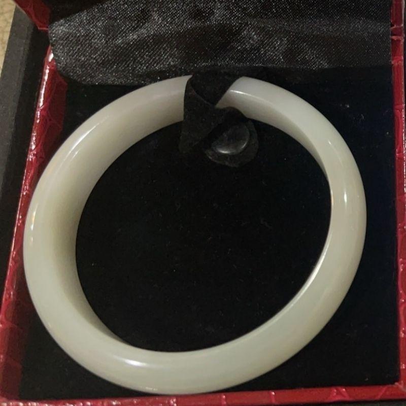 💠大圈口貴婦平安鐲💠天然緬甸玉A貨翡翠-21圍 淡底色 大手圍 手鐲 手環 玉鐲 翡翠手鐲 附國際寶石鑑定證書母親節禮物-細節圖4