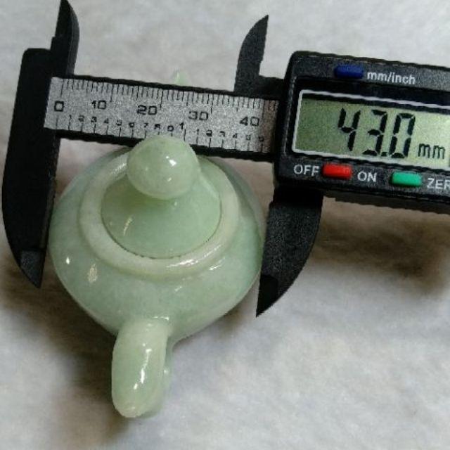 🀄把把胡🀄-天然緬甸玉A貨翡翠-果綠色 精雕 玉壺 茶壺 小擺件 現貨特價【92jade 遇見善緣】翡翠茶壺 玉茶壺-細節圖8