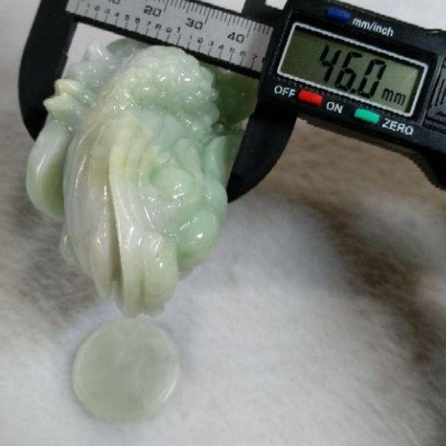 🐸招財聚寶🐸天然緬甸玉A貨翡翠-豆綠 立體精雕 三腳金蟾 擺件(附證書)現貨實拍優惠特價【92jade 遇見善緣】-細節圖8