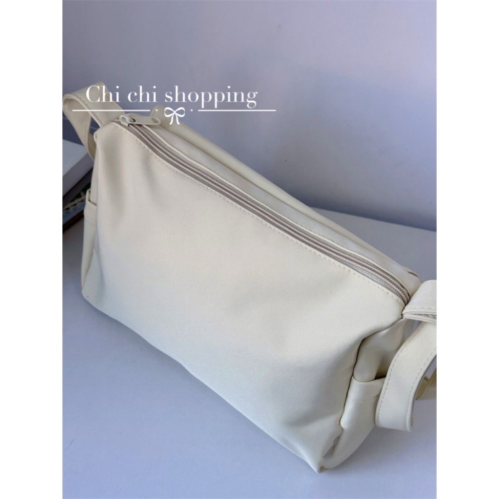 日系純色簡約郵差包-細節圖3