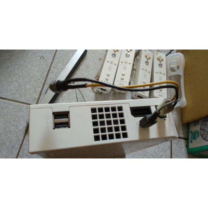任天堂 wii 主機及全部配件-細節圖3
