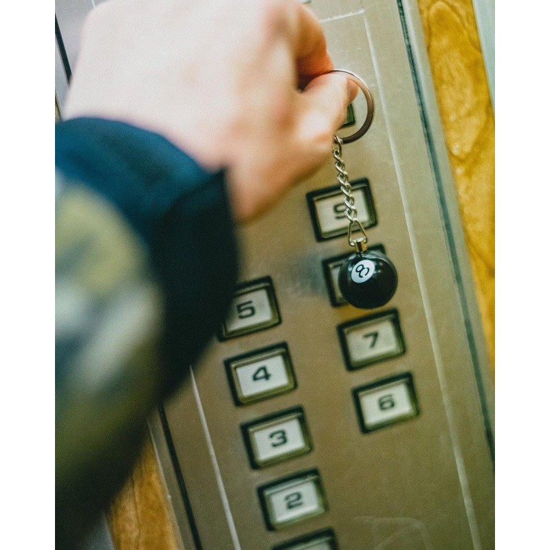 《 現貨 》台灣公司貨 Stussy 8 BALL Keychain 鑰匙圈 8號球 美式潮牌 經典Logo-細節圖5