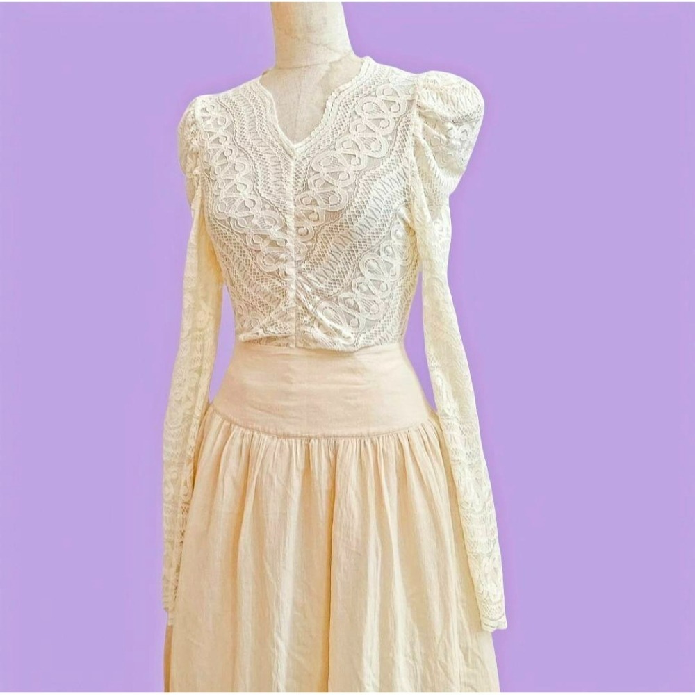 全蕾絲上衣-細節圖3