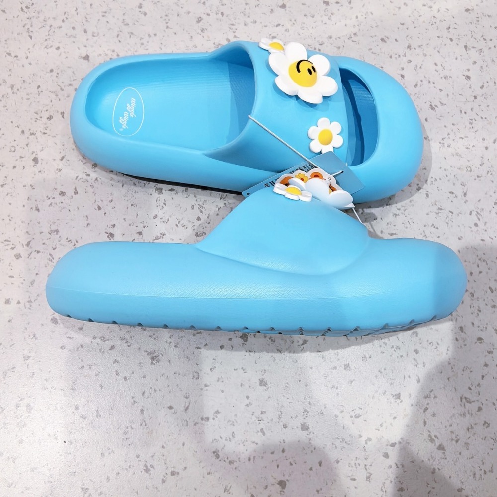 MINISO wiggle wiggle太陽花系列小熊浴室居家拖鞋-細節圖3