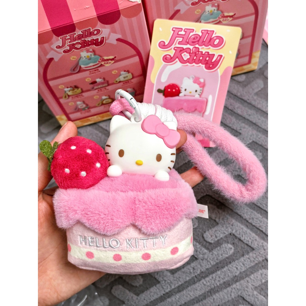 Hello Kitty盲盒吊飾｜甜點造型香薰公仔 毛絨香氛包包吊飾 多款隨機收藏角色掛件-規格圖8