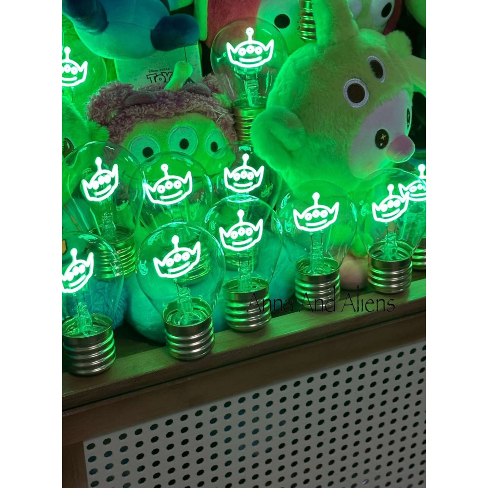 玩具總動員三眼怪燈泡 小夜燈 氛圍燈 禮物推薦 綠光LED裝飾燈 卡通造型擺飾 房間裝飾-細節圖4