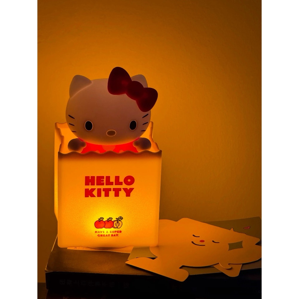 【kitty拍拍小夜燈】拍拍擺件Kitty牛奶杯造型小夜燈 可愛拍拍燈 床頭燈 裝飾燈 生日禮物-細節圖8